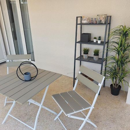 Apartament Όμορφο Ρετιρέ Στον Λυκαβηττό Με Θέα Την Αθήνα. Zewnętrze zdjęcie